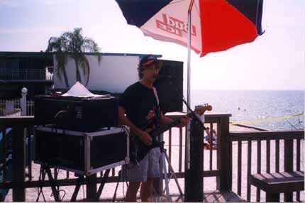 russ.jpg (48715 bytes)